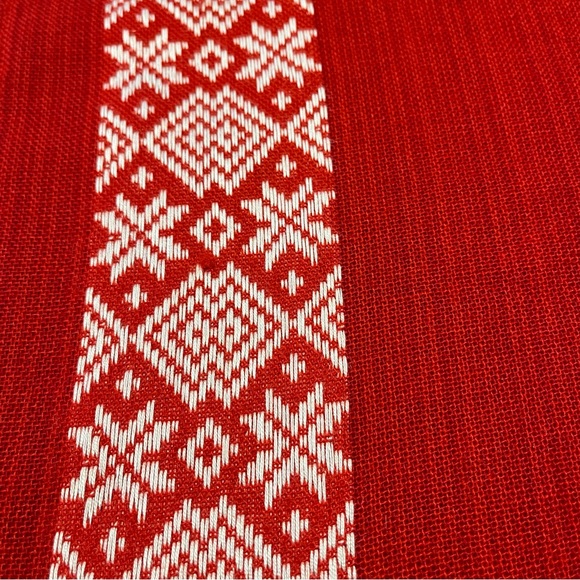 Red and White Patterned Scandinavian/Swedish style tablecloth Rectangular - Picture 2 of 5